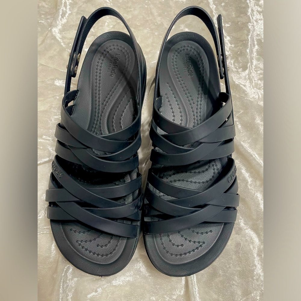 Crocs Brooklyn Strappy Wedge